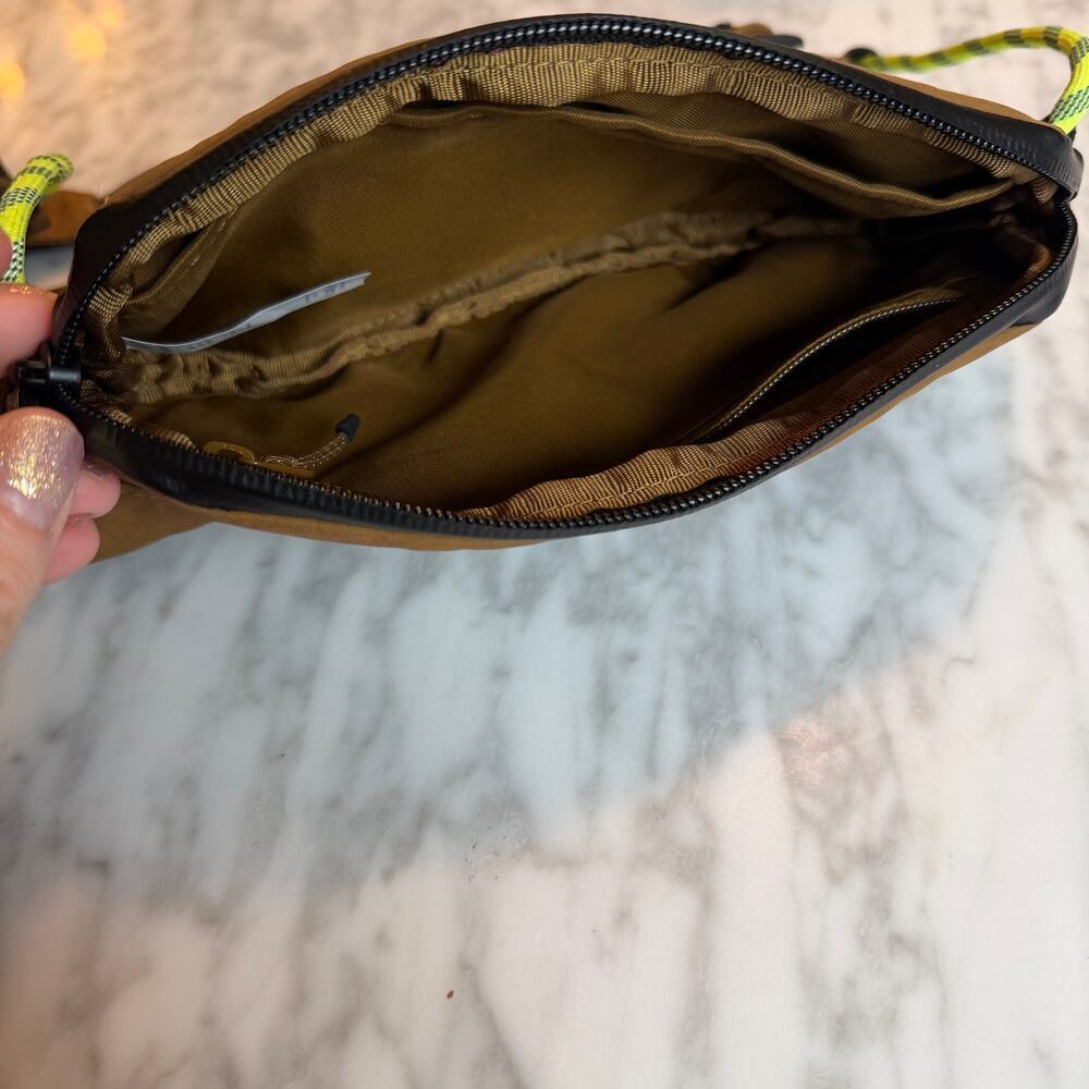 Lululemon Everywhere Belt Bag in Brown - Picture 5 of 5